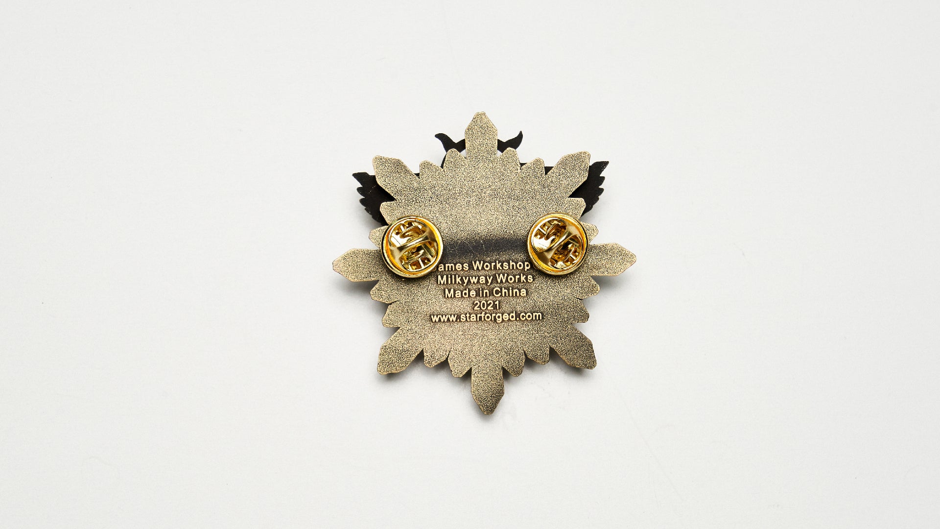 StarForget Brooch Mark of the Ten Thousand Golden Legion Adeptus Custudes Warhammer 40K Merchandise Pin Badge